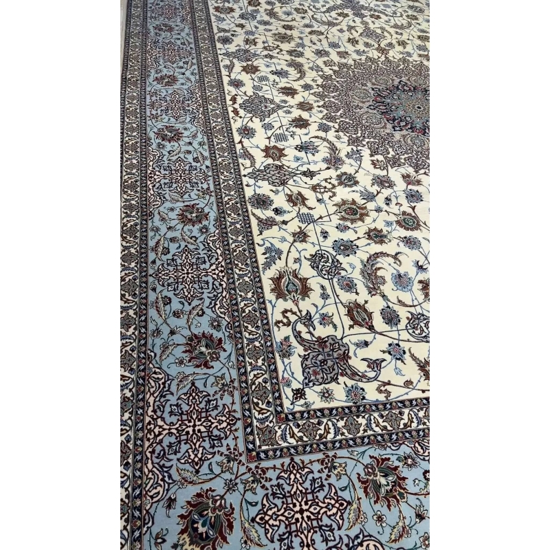"Exquisite Persian Rug for Sale, Isfahan Design, 60 Years Old, Hand-Knotted Wool and Silk" – Focus on craftsmanship, materials, and age. ​​