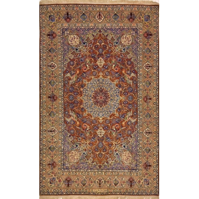 "Hand-knotted Persian rug from Isfahan, crafted by master weaver Bahram Entesharie. This 50-year-old silk and wool carpet measures 255 cm x 149 cm with a knot density of 1,000,000 knots/m², showcasing intricate medallion designs."

