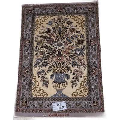 "Hand-knotted Persian rug by Jafar Fakhfor – 90x60 cm, crafted with wool and silk, featuring 640,000 knots per square meter, offering luxurious elegance and traditional craftsmanship." ​​