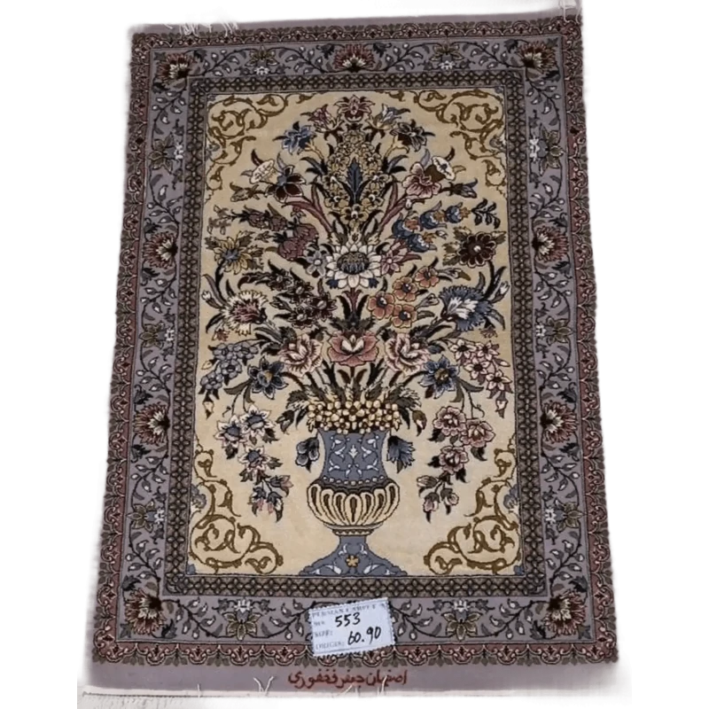 "Hand-knotted Persian rug by Jafar Fakhfor – 90x60 cm, crafted with wool and silk, featuring 640,000 knots per square meter, offering luxurious elegance and traditional craftsmanship." ​​