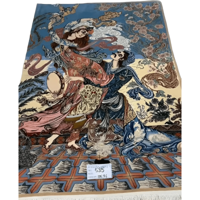 "Luxury Persian Pictorial Isfahan rug – 120 cm x 80 cm, handcrafted with wool and silk, showcasing detailed craftsmanship with 740,000 knots/m² for a timeless decor piece."