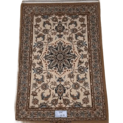 "Hand-knotted Persian Mohaghegh rug – 110x75 cm, crafted with wool and silk, featuring intricate designs and 810,000 knots per square meter, adding timeless elegance to any space."






