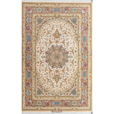 Beige and cream Rugs